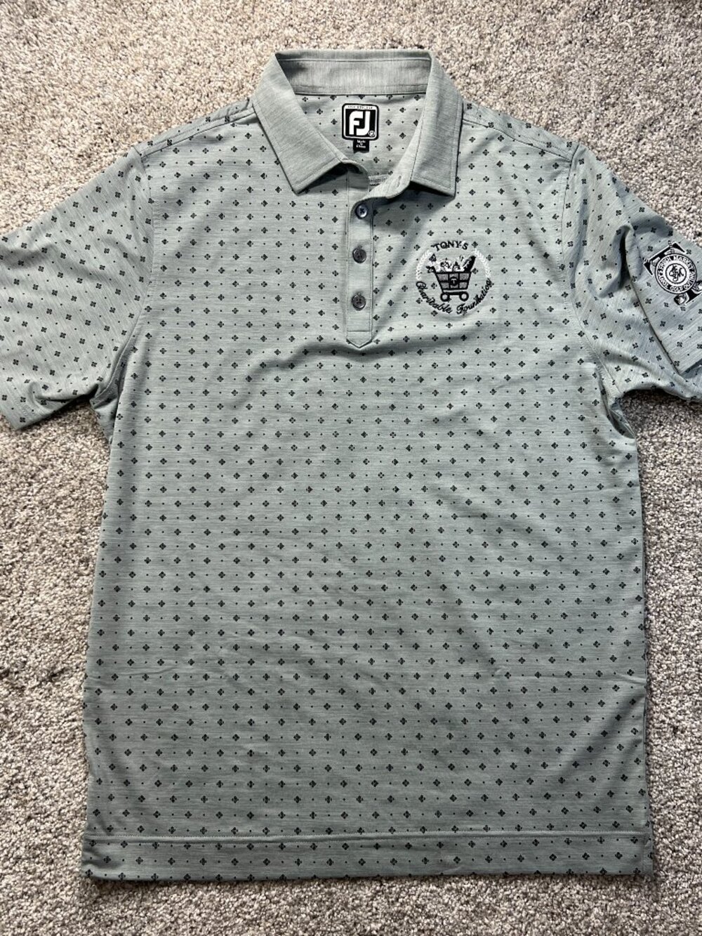 Men's FootJoy Athletic Fit Golf Polo Medium Charity Logo Gray Geo Pattern